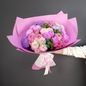 Букет из 19 кустовых хризантем Мотылек